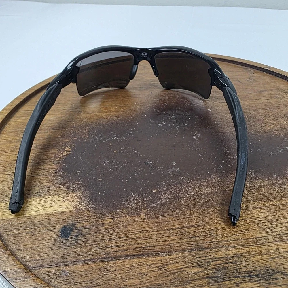 Oakley Flak 2.0 Sunglasses Mens One Size Black Gray Tinted Wrap Sport Frame